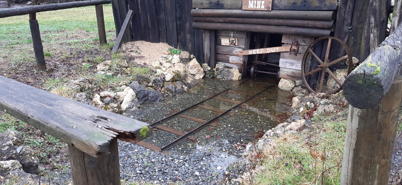 Camp mars 2023 crédit photo Manos 23